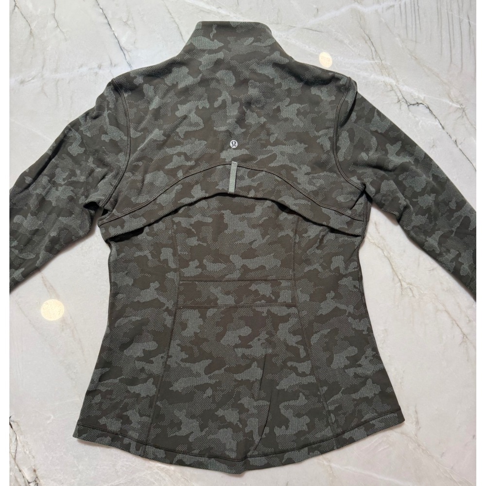 Lululemon Define Jacket Heritage Camo Olive Green Twill Women's 12 #109 - Picture 12 of 16